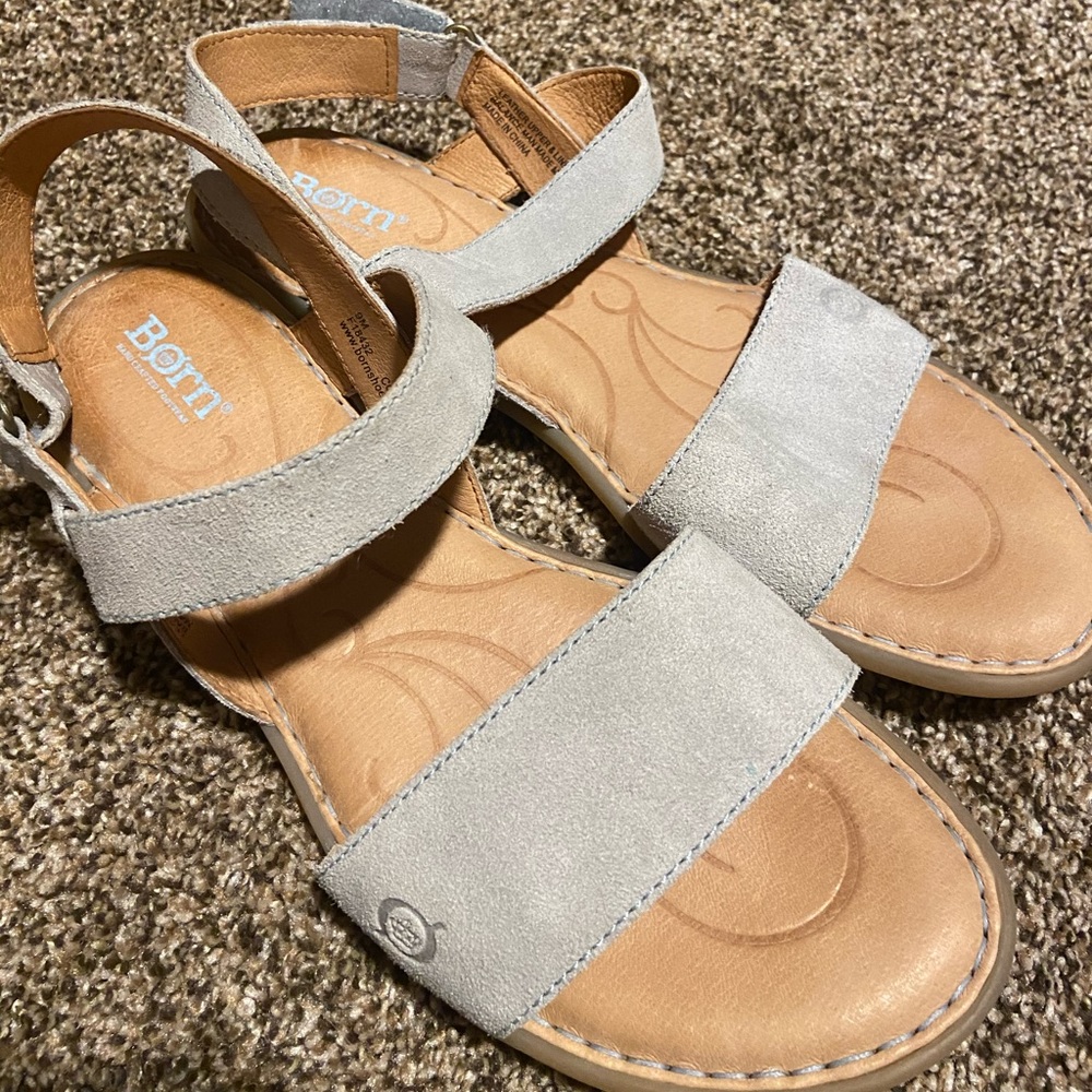 Born sandals